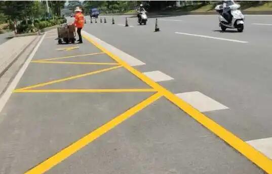 蘇州道路劃線用到的機(jī)械有哪些，道路劃線施工工藝？