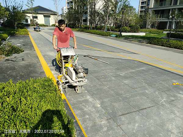 無(wú)錫小區(qū)道路劃線(xiàn),無(wú)錫道路劃線(xiàn)找飛揚(yáng)市政