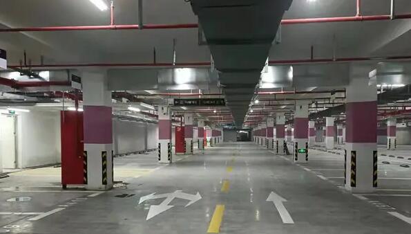 蘇州道路劃線分析，環(huán)氧地坪施工時(shí)地面油漬污垢解決的方法？